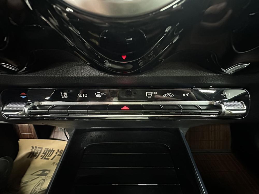 Mercedes-Benz Mercedes-Benz GLB