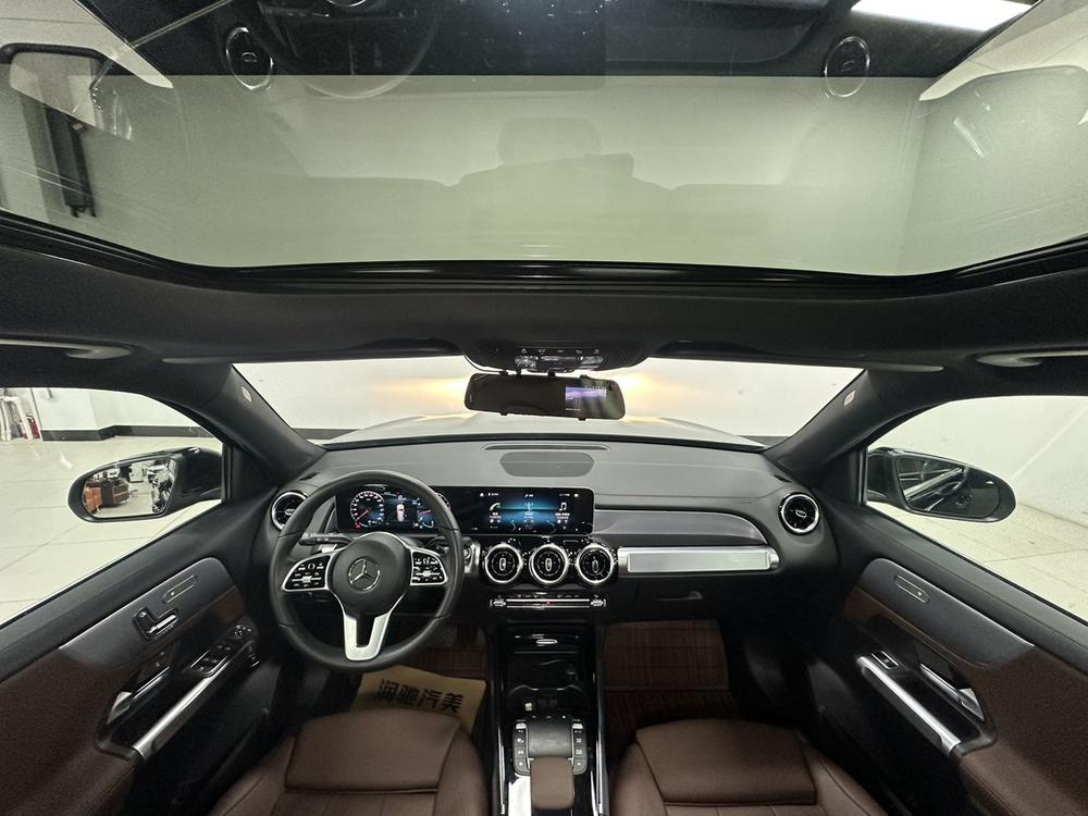 Mercedes-Benz Mercedes-Benz GLB