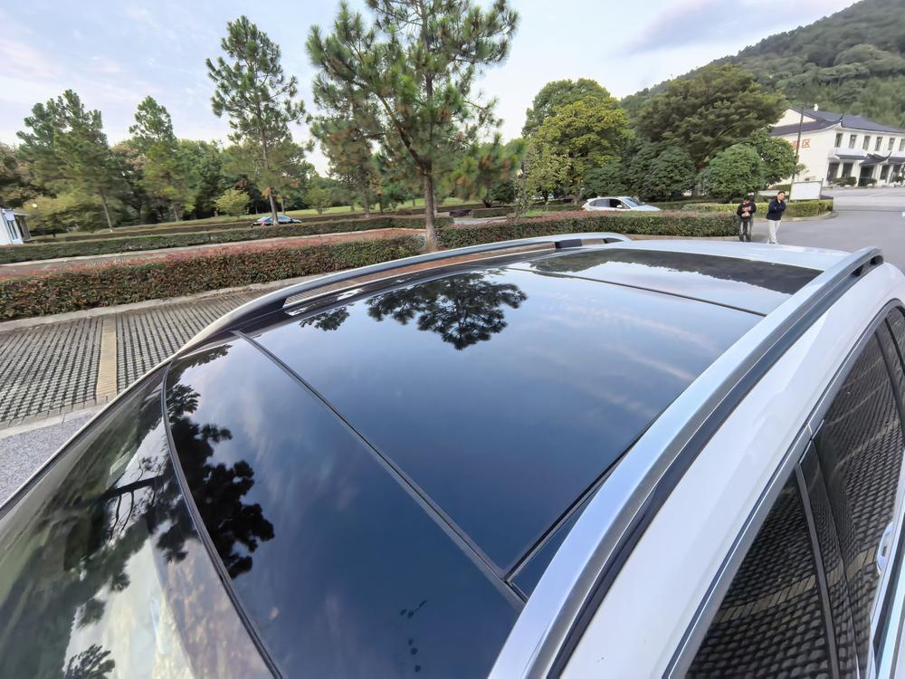 Mercedes-Benz Mercedes-Benz GLB