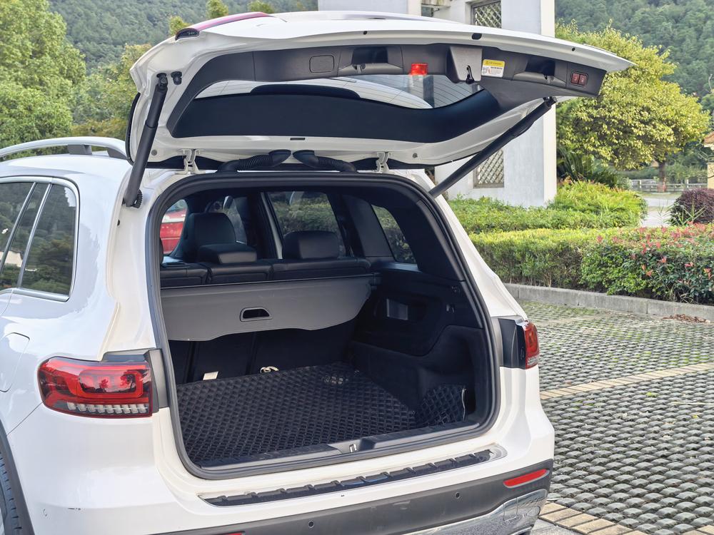 Mercedes-Benz Mercedes-Benz GLB