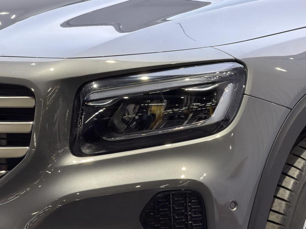 Mercedes-Benz Mercedes-Benz GLB