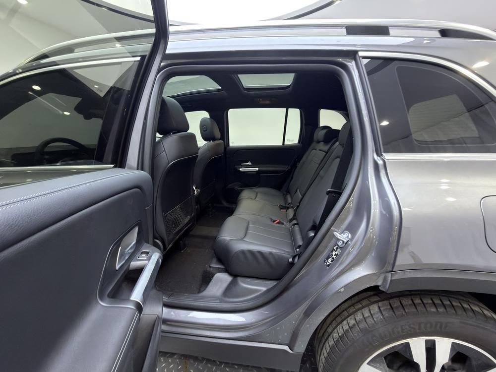 Mercedes-Benz Mercedes-Benz GLB