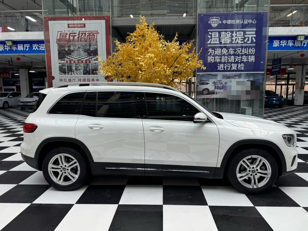 Mercedes-Benz Mercedes-Benz GLB
