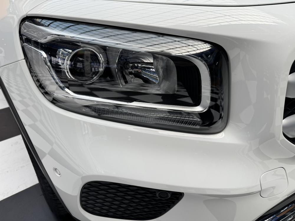 Mercedes-Benz Mercedes-Benz GLB