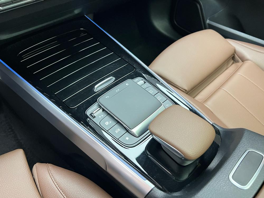 Mercedes-Benz Mercedes-Benz GLB