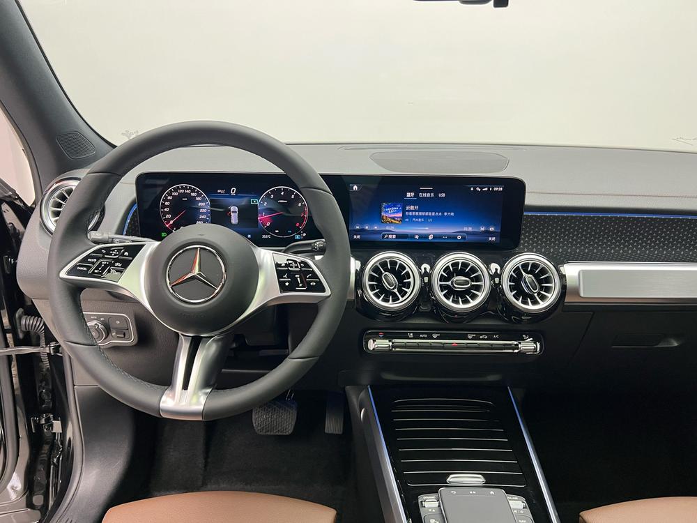 Mercedes-Benz Mercedes-Benz GLB