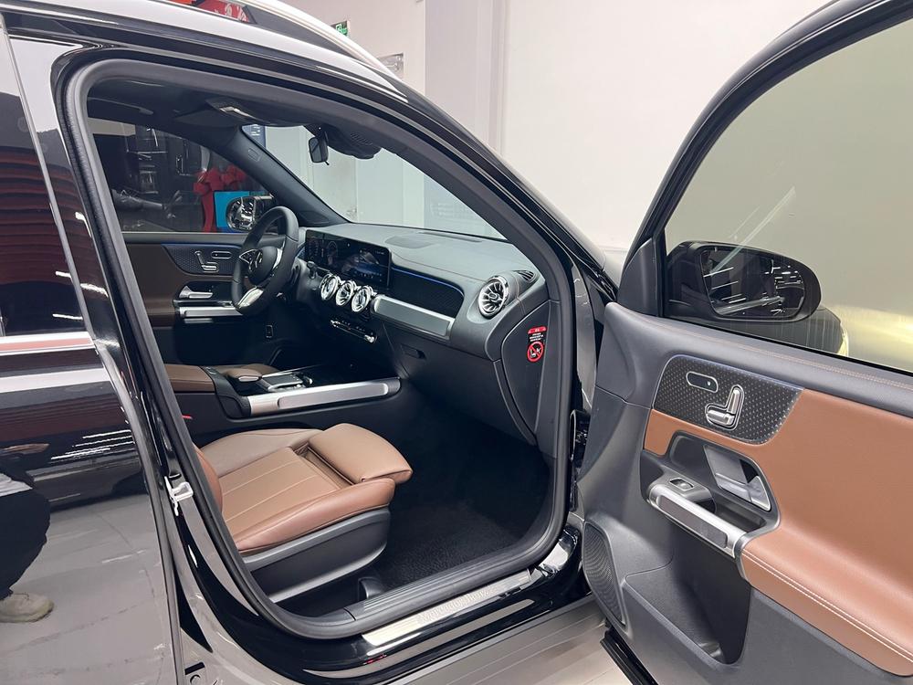 Mercedes-Benz Mercedes-Benz GLB