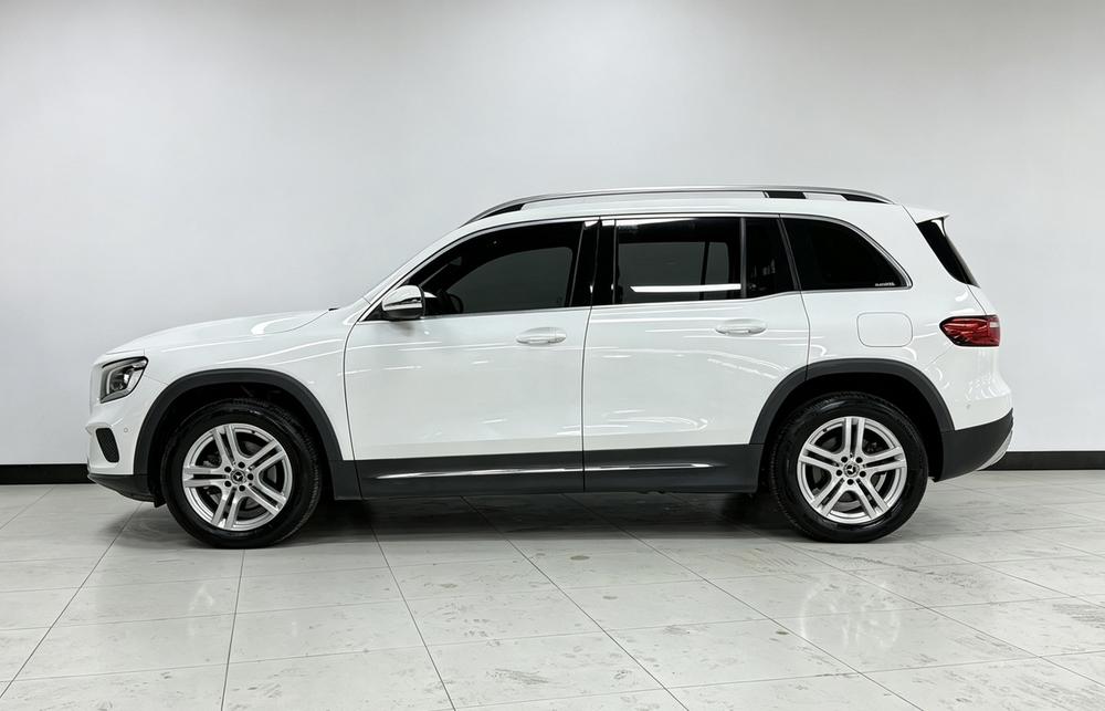 Mercedes-Benz Mercedes-Benz GLB