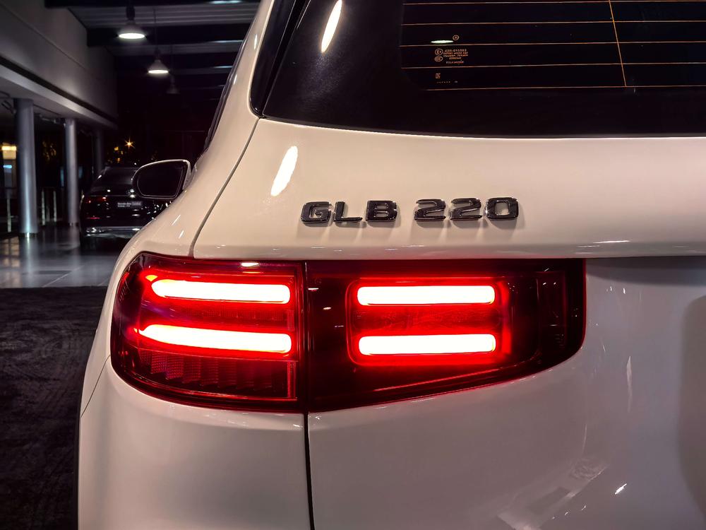 Mercedes-Benz Mercedes-Benz GLB