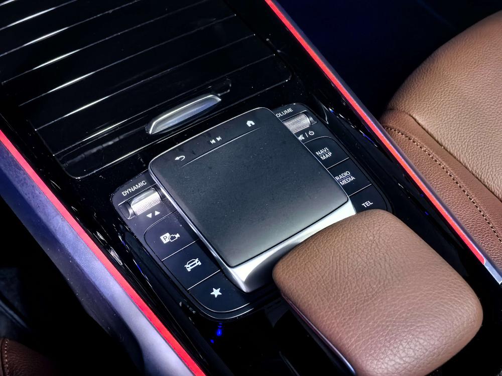 Mercedes-Benz Mercedes-Benz GLB