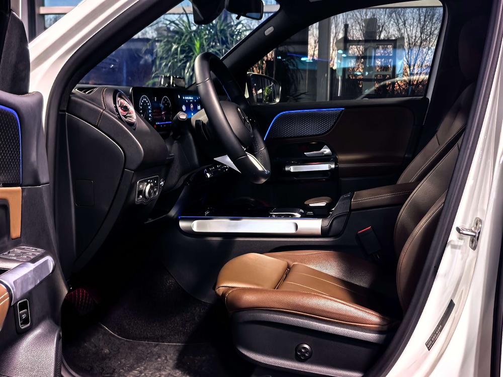Mercedes-Benz Mercedes-Benz GLB