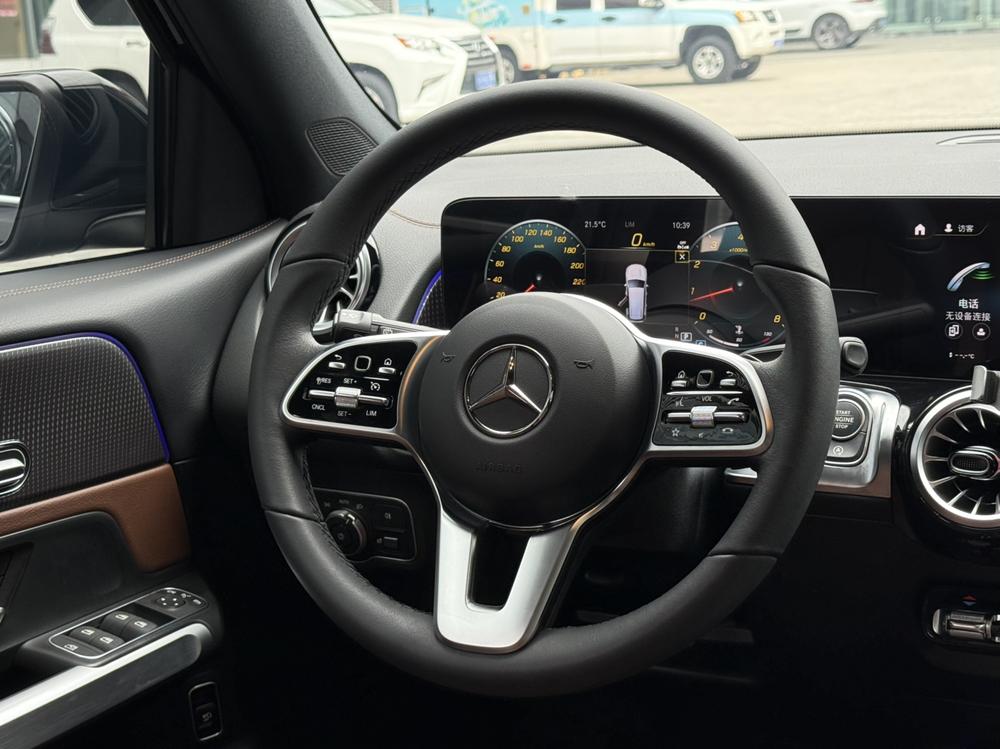 Mercedes-Benz Mercedes-Benz GLB