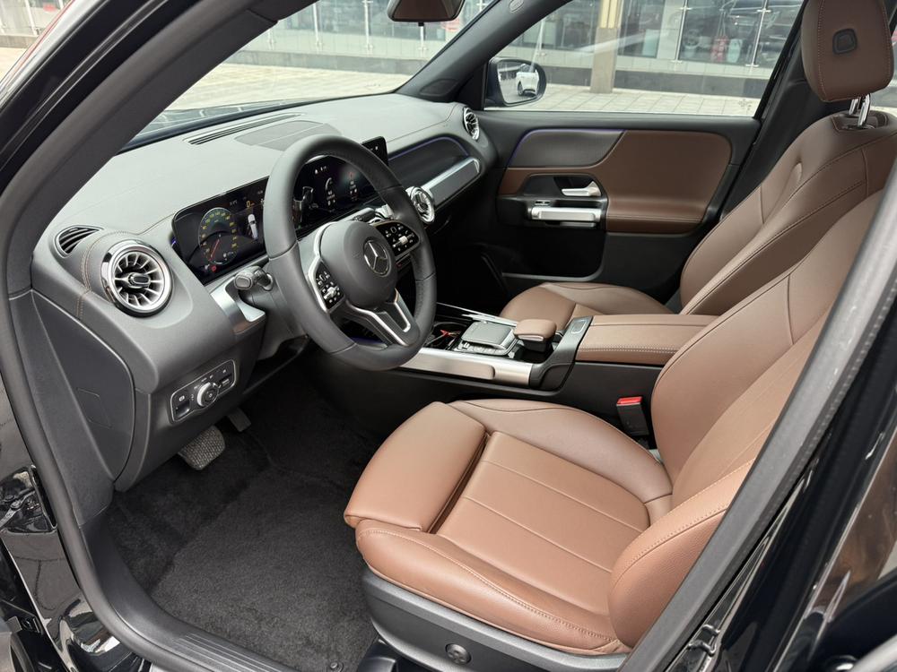 Mercedes-Benz Mercedes-Benz GLB