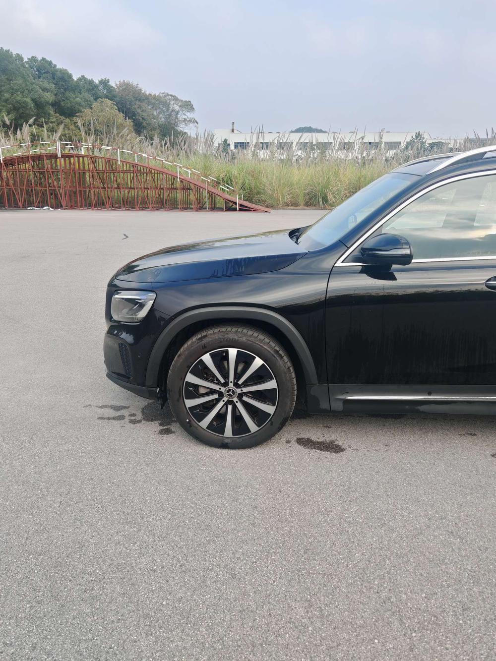 Mercedes-Benz Mercedes-Benz GLB