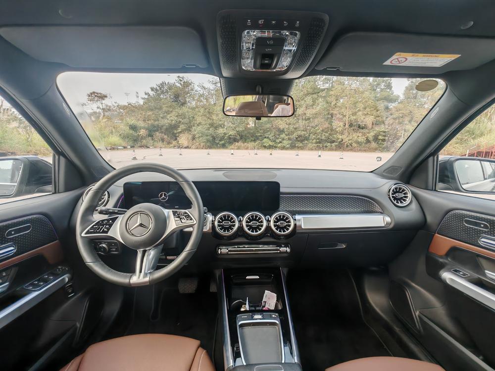 Mercedes-Benz Mercedes-Benz GLB