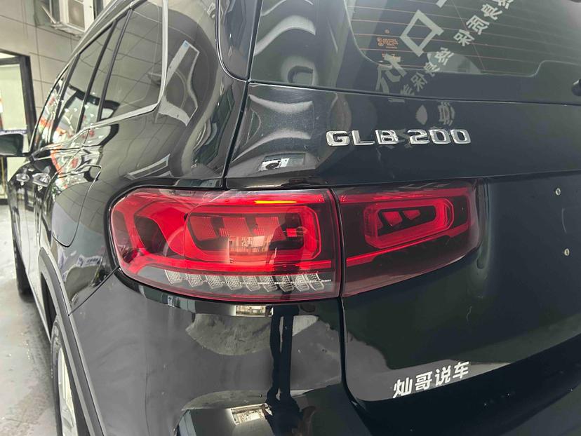 Mercedes-Benz Mercedes-Benz GLB