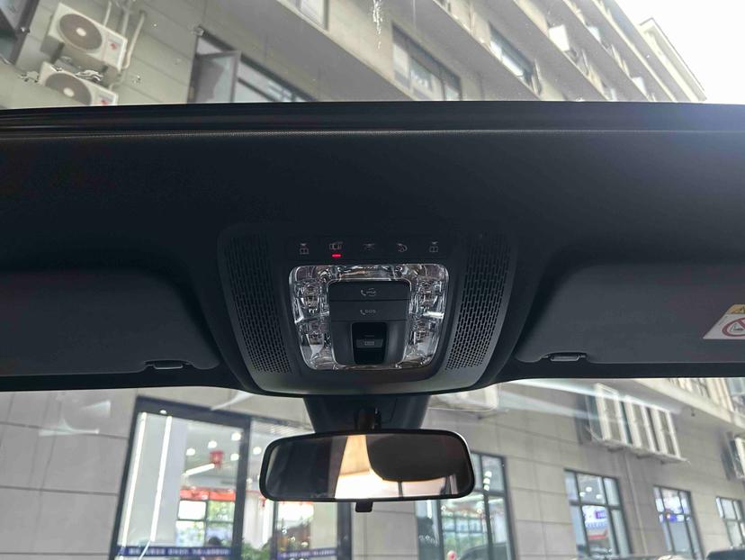 Mercedes-Benz Mercedes-Benz GLB
