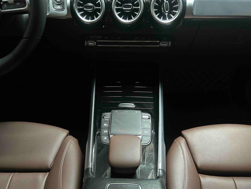 Mercedes-Benz Mercedes-Benz GLB