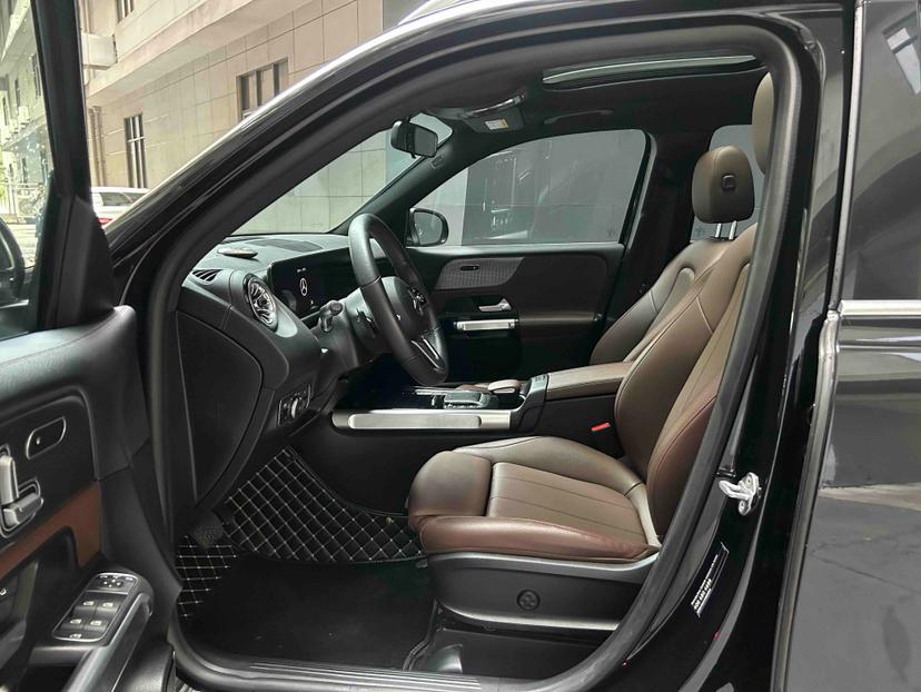 Mercedes-Benz Mercedes-Benz GLB