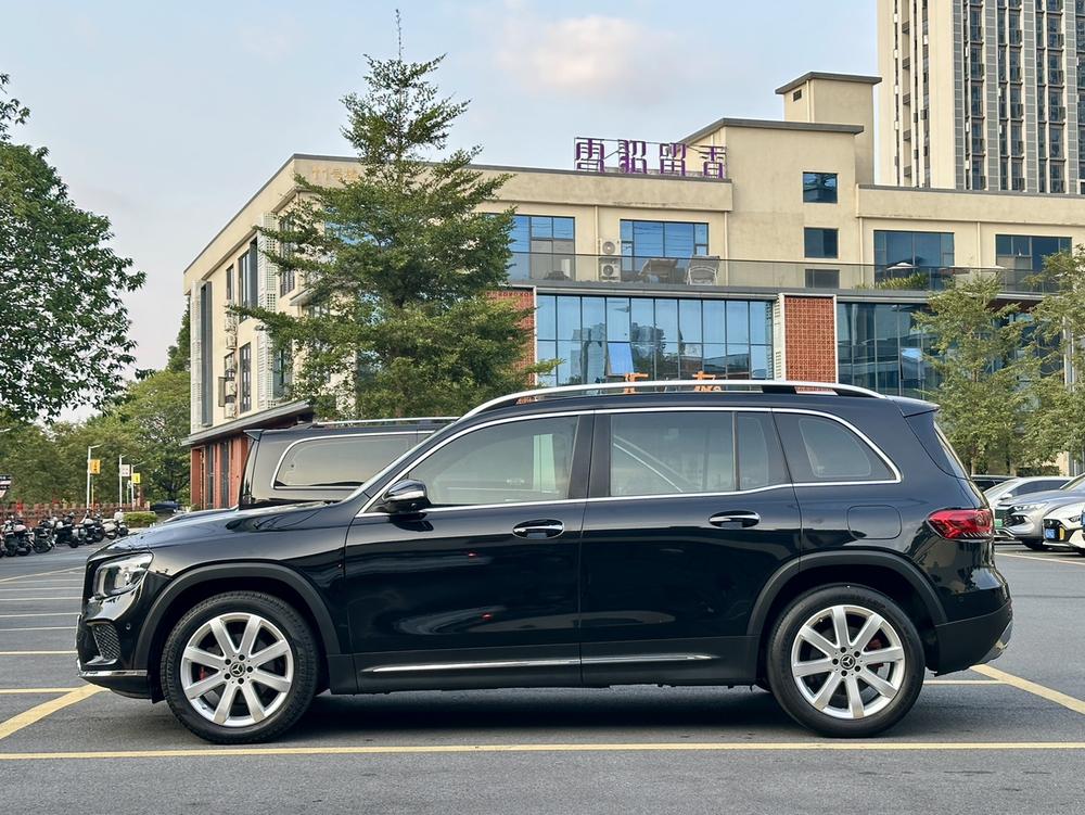 Mercedes-Benz Mercedes-Benz GLB