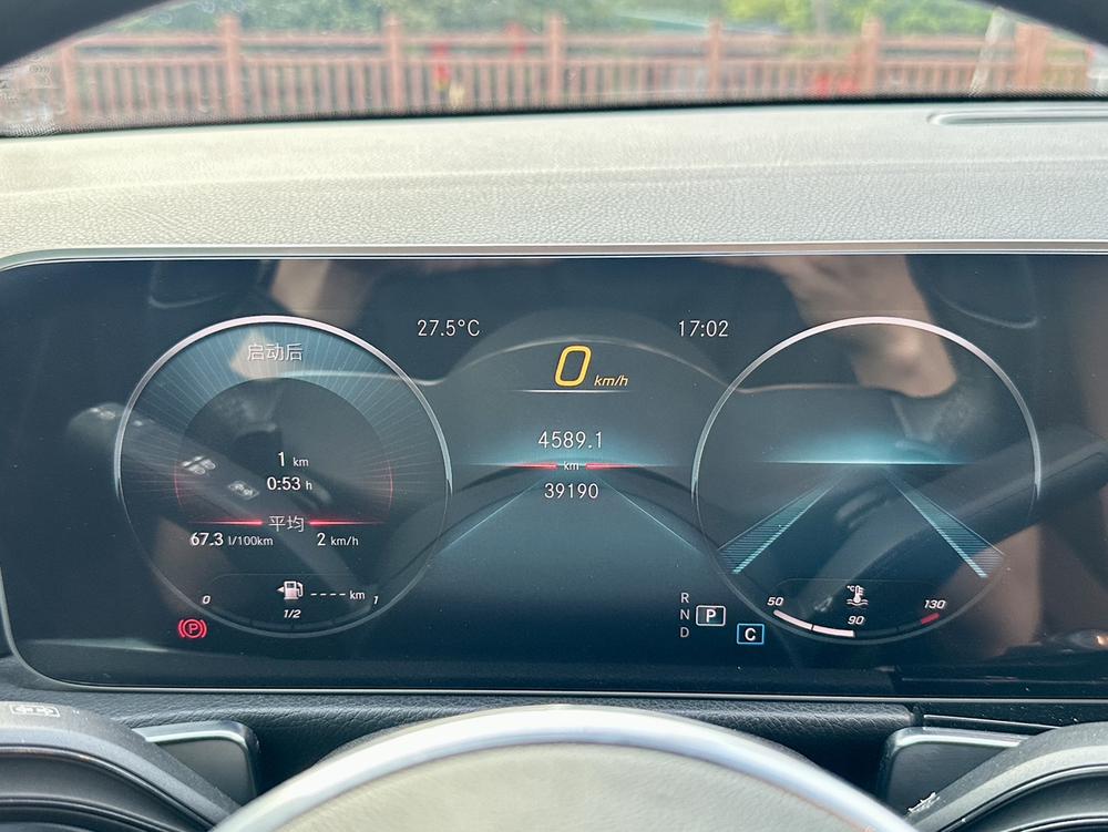 Mercedes-Benz Mercedes-Benz GLB