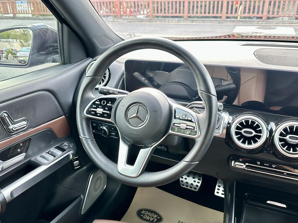 Mercedes-Benz Mercedes-Benz GLB