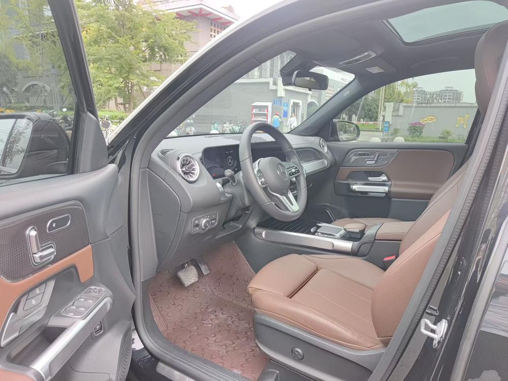 Mercedes-Benz Mercedes-Benz GLB