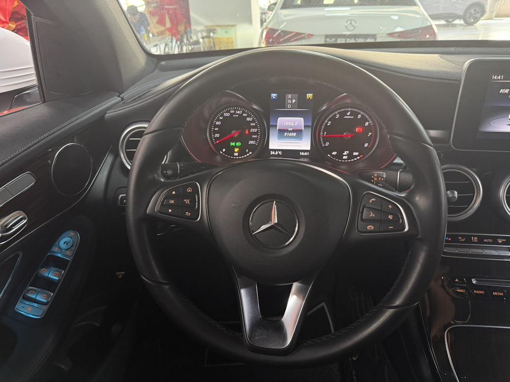 Mercedes-Benz Mercedes-Benz GLC