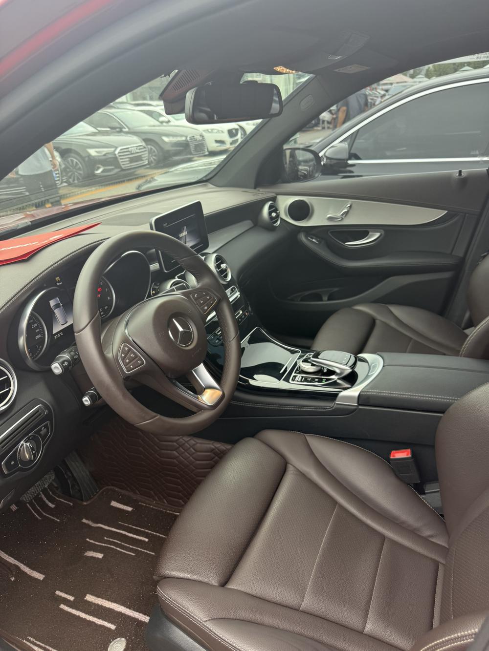 Mercedes-Benz Mercedes-Benz GLC