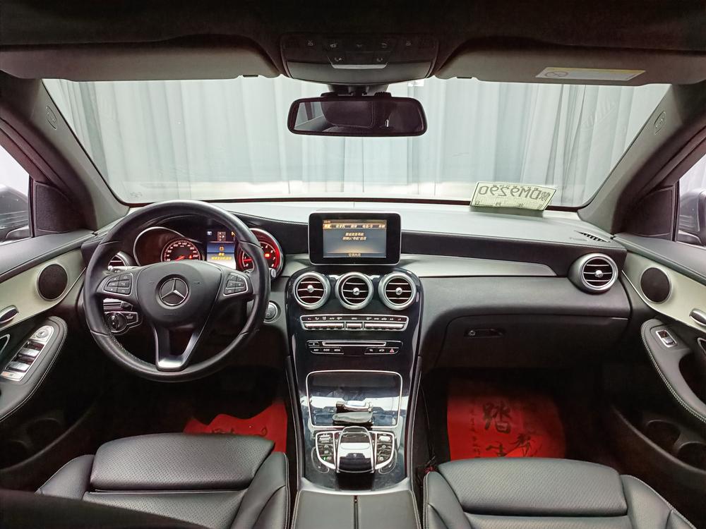 Mercedes-Benz Mercedes-Benz GLC