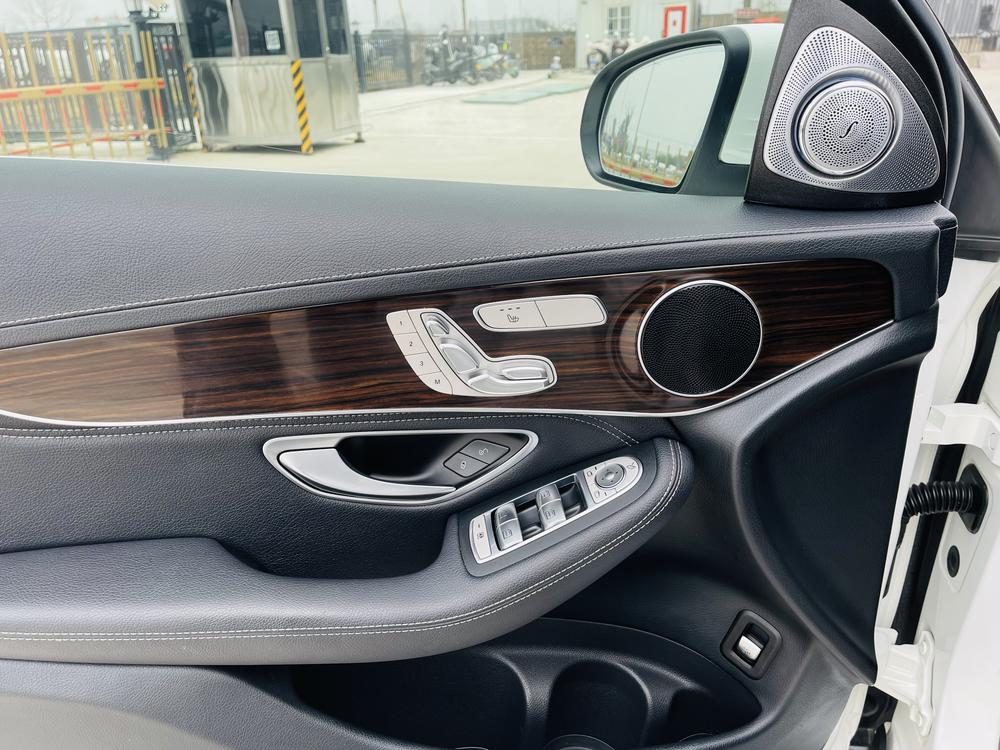 Mercedes-Benz Mercedes-Benz GLC