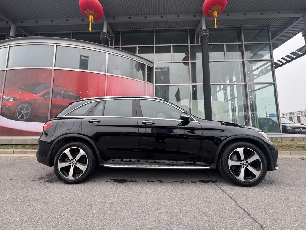 Mercedes-Benz Mercedes-Benz GLC