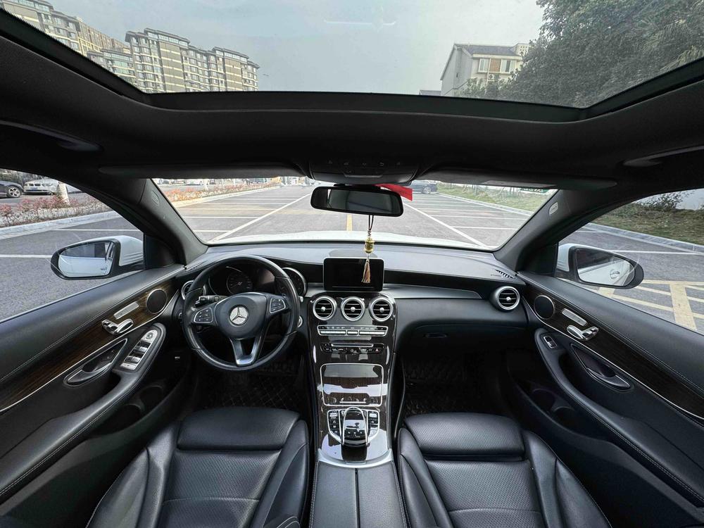 Mercedes-Benz Mercedes-Benz GLC