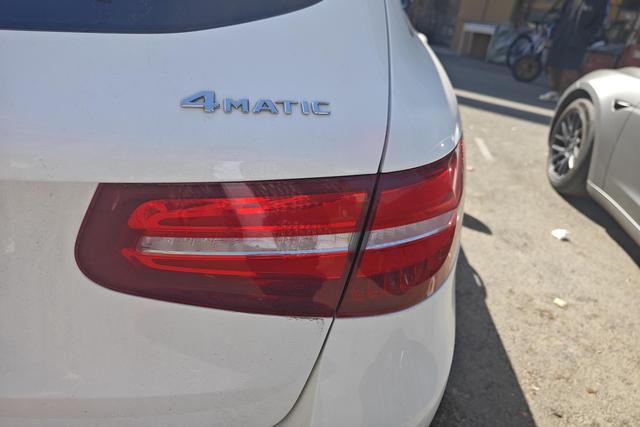 Mercedes-Benz Mercedes-Benz GLC