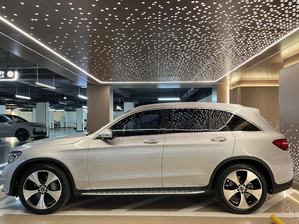 Mercedes-Benz Mercedes-Benz GLC