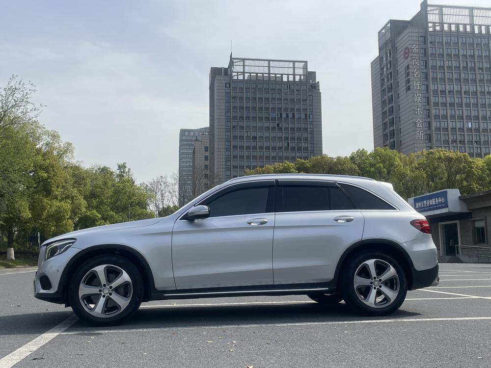 Mercedes-Benz Mercedes-Benz GLC