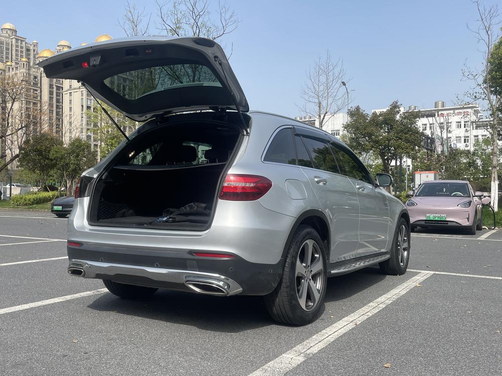 Mercedes-Benz Mercedes-Benz GLC