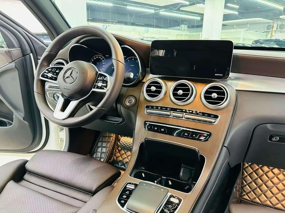 Mercedes-Benz Mercedes-Benz GLC