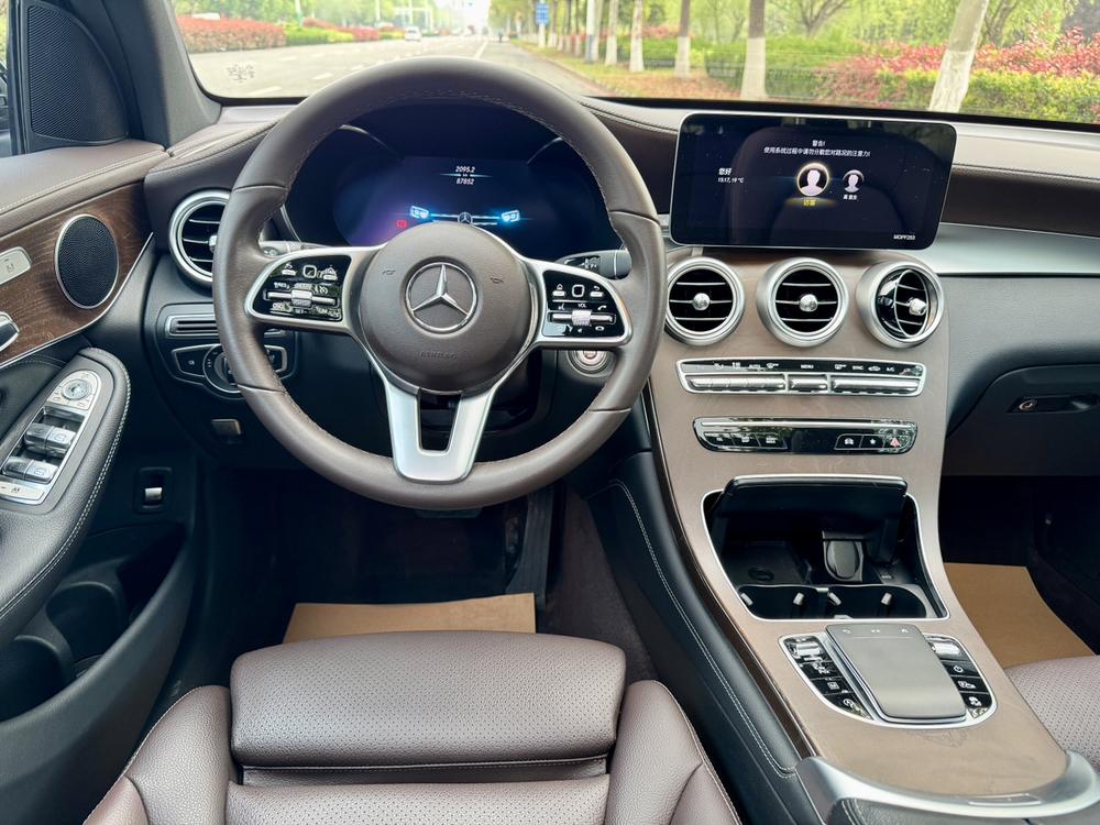 Mercedes-Benz Mercedes-Benz GLC