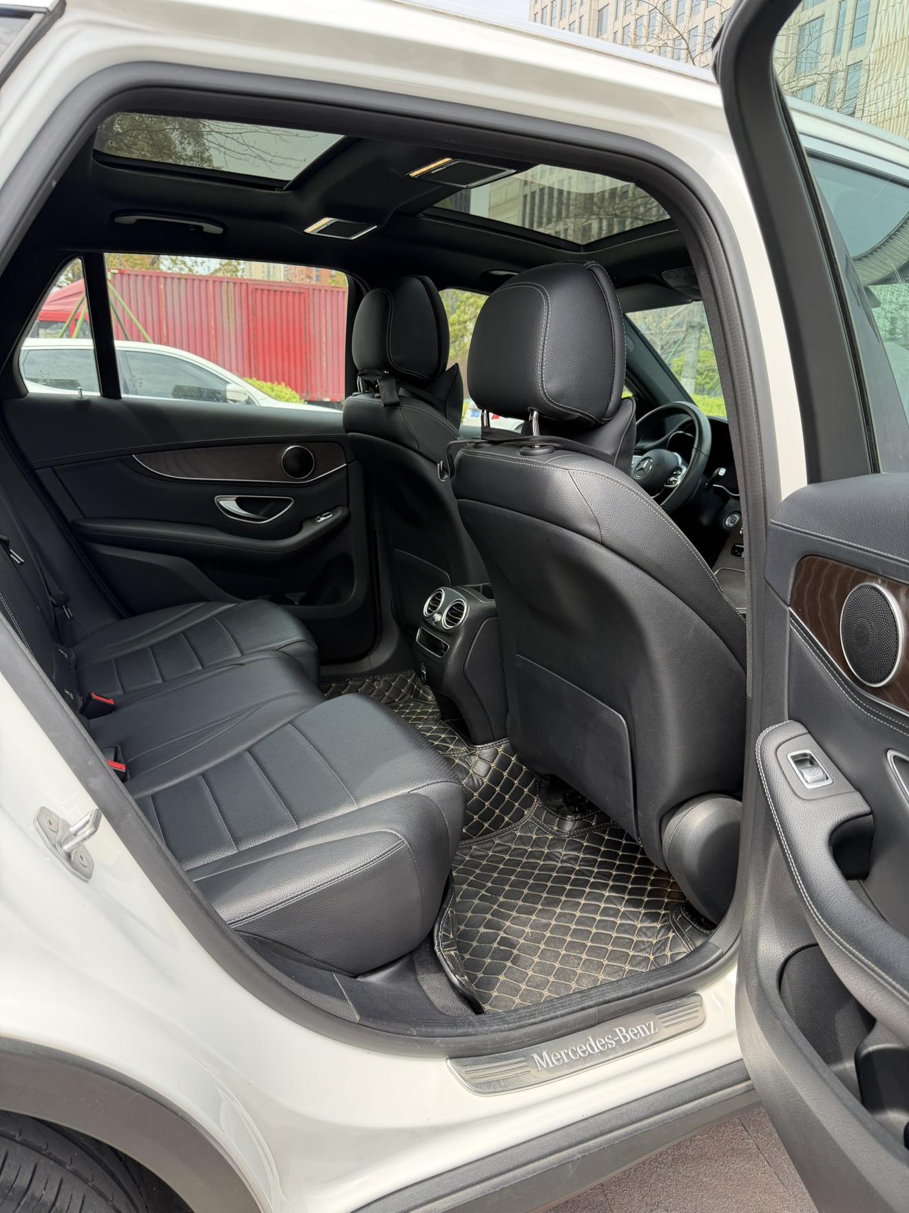 Mercedes-Benz Mercedes-Benz GLC