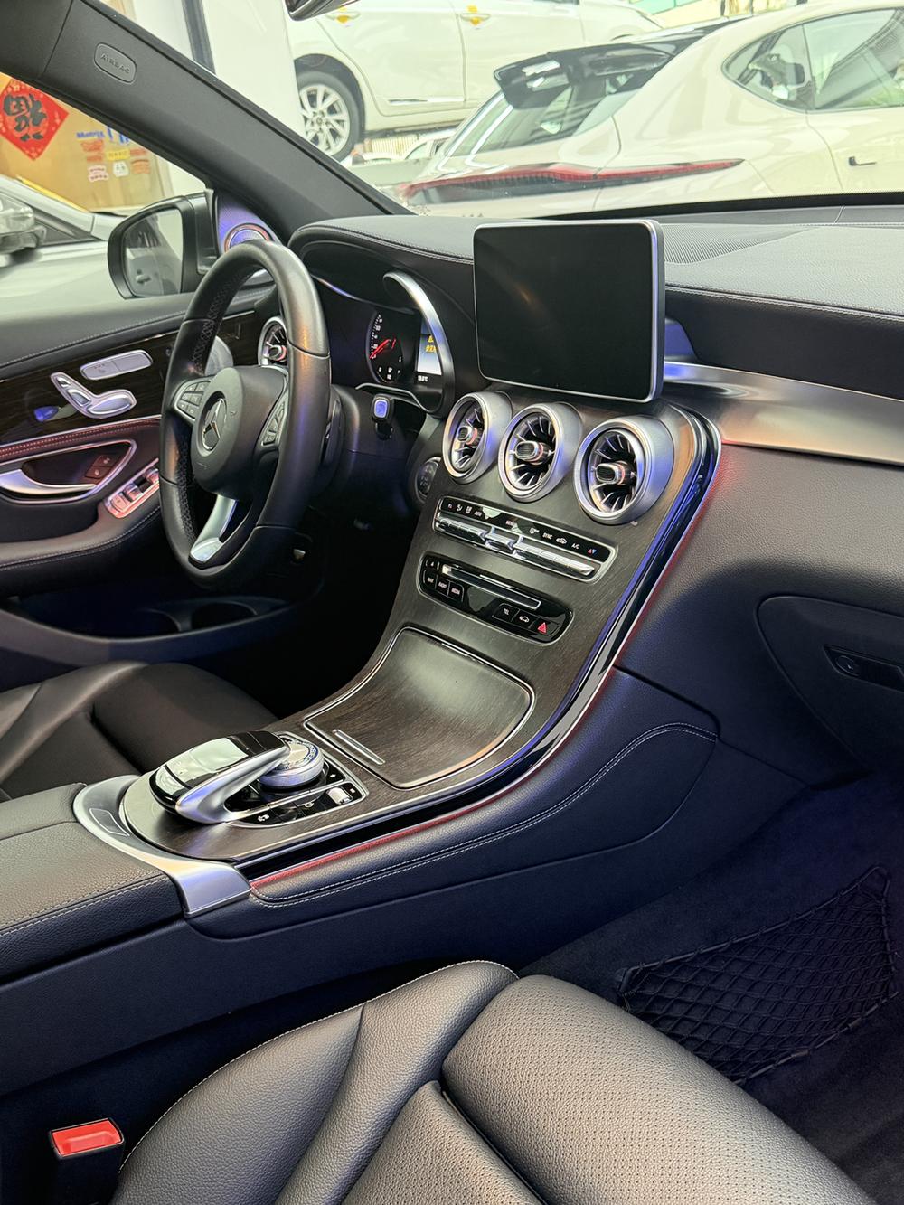 Mercedes-Benz Mercedes-Benz GLC