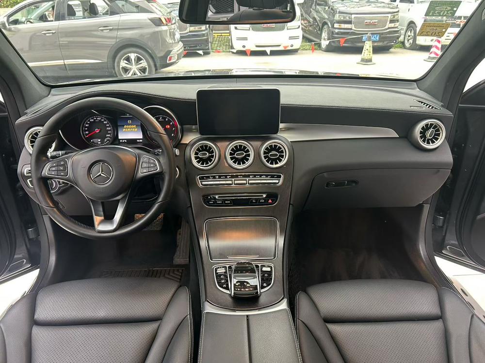 Mercedes-Benz Mercedes-Benz GLC