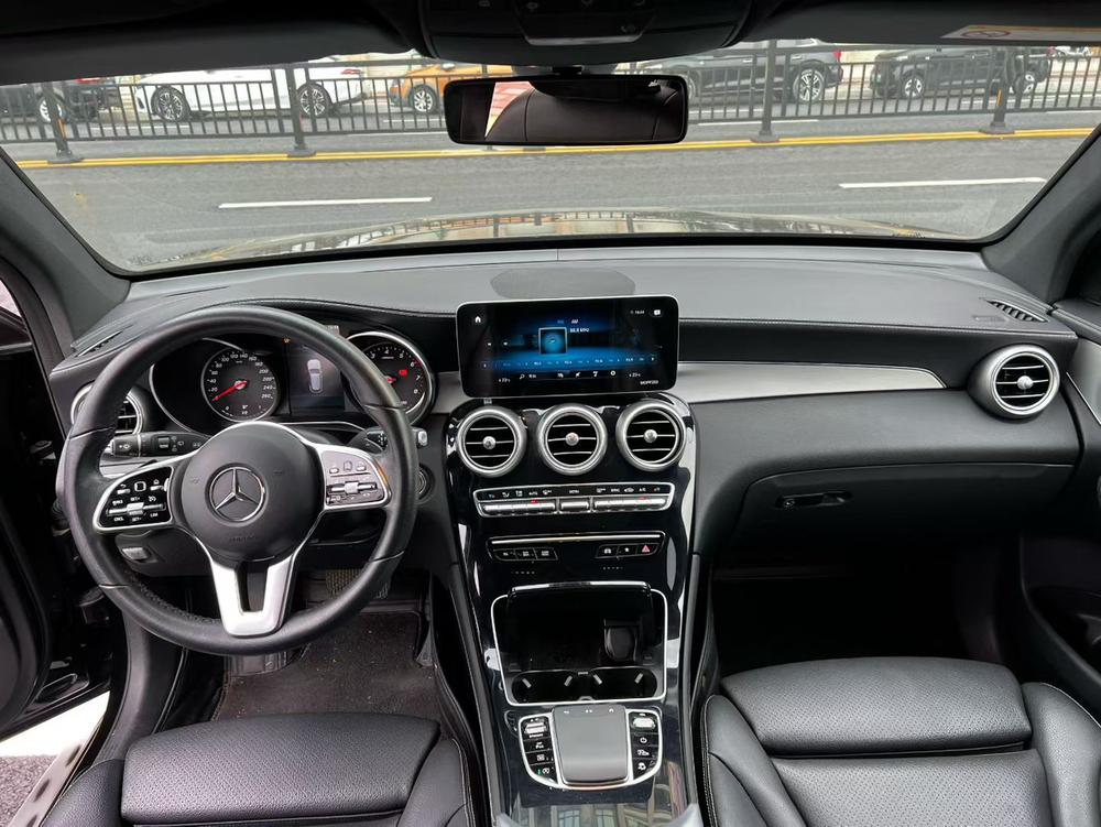 Mercedes-Benz Mercedes-Benz GLC