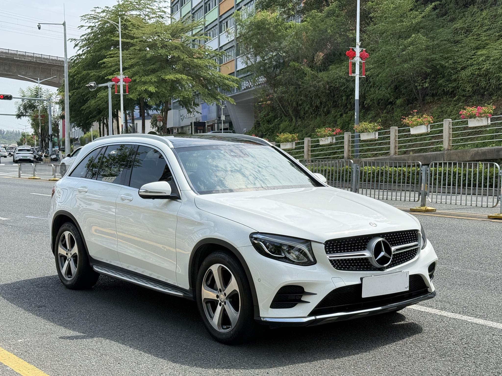 Mercedes-Benz Mercedes-Benz GLC