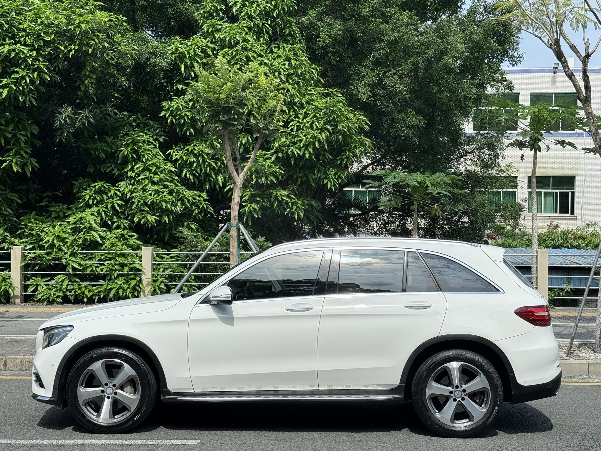Mercedes-Benz Mercedes-Benz GLC