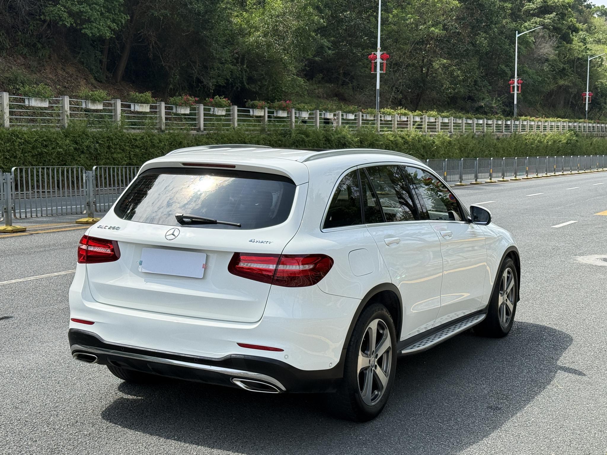 Mercedes-Benz Mercedes-Benz GLC