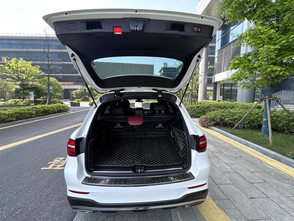 Mercedes-Benz Mercedes-Benz GLC