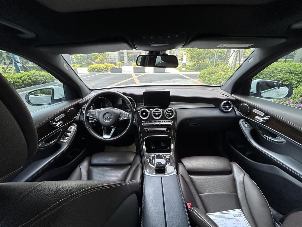 Mercedes-Benz Mercedes-Benz GLC