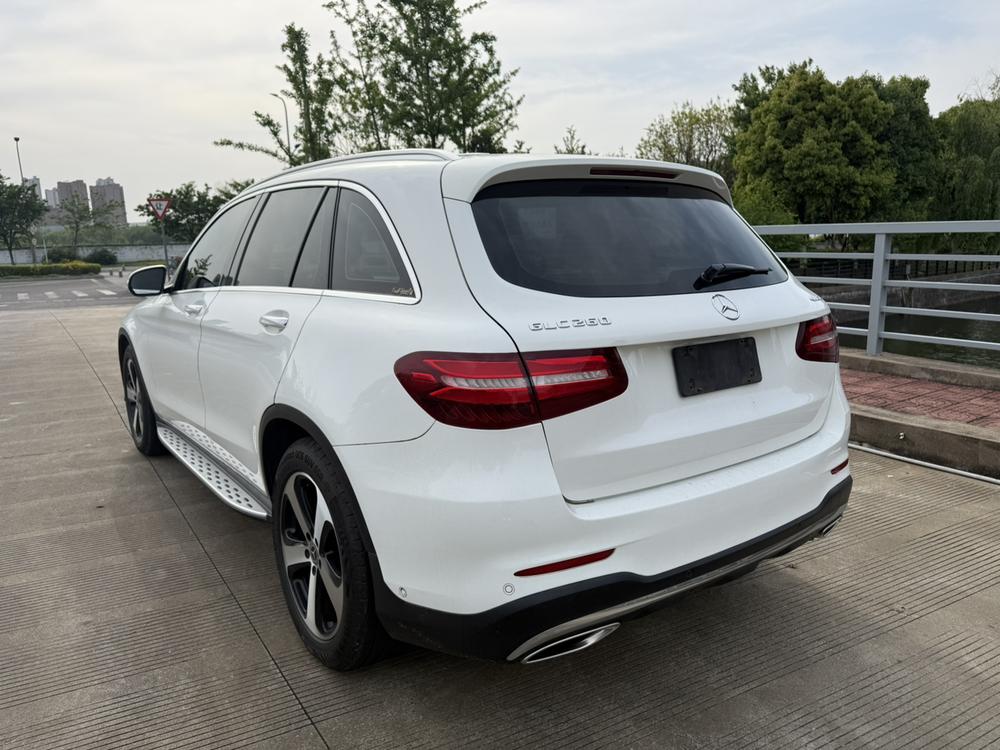 Mercedes-Benz Mercedes-Benz GLC