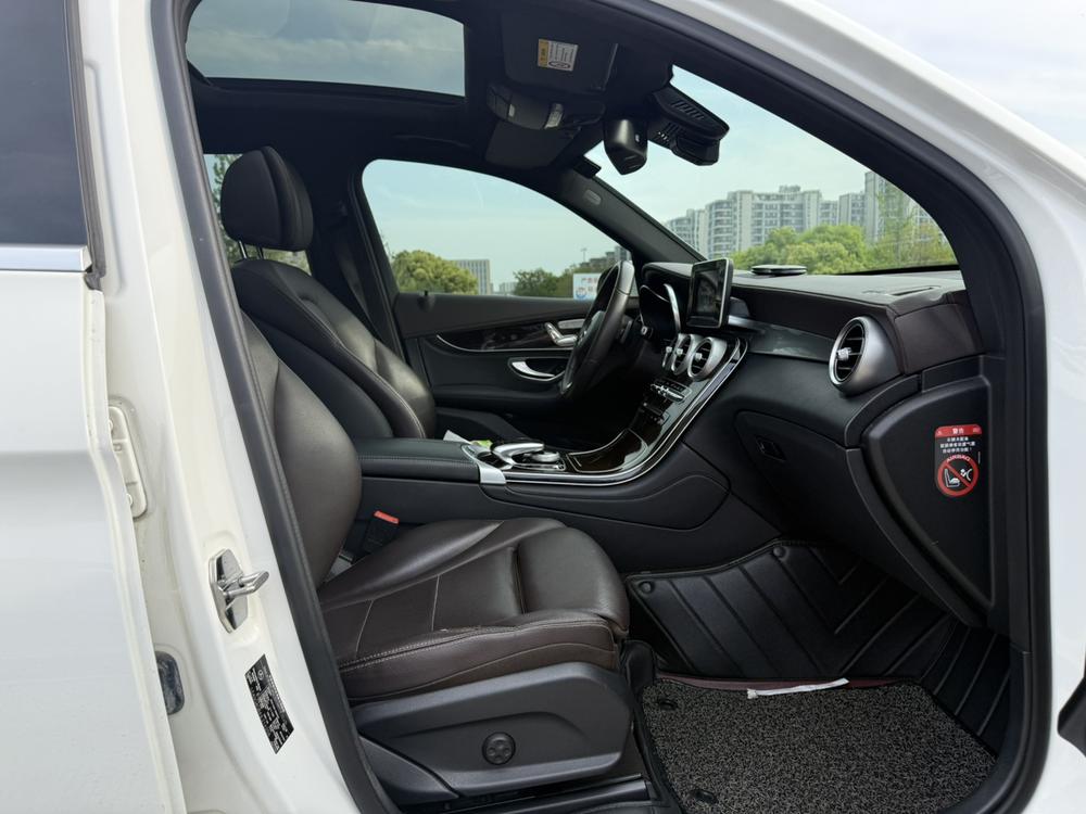 Mercedes-Benz Mercedes-Benz GLC